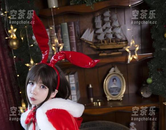 魅瞳meroko写真全集：柯杨斯卡娅，还能再迷人一点吗？有待考量！