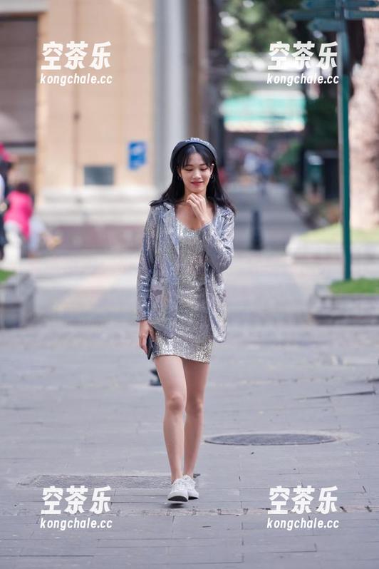 魔镜街拍：热裤达人现场，分享技能升级图包，保证你也想试试！